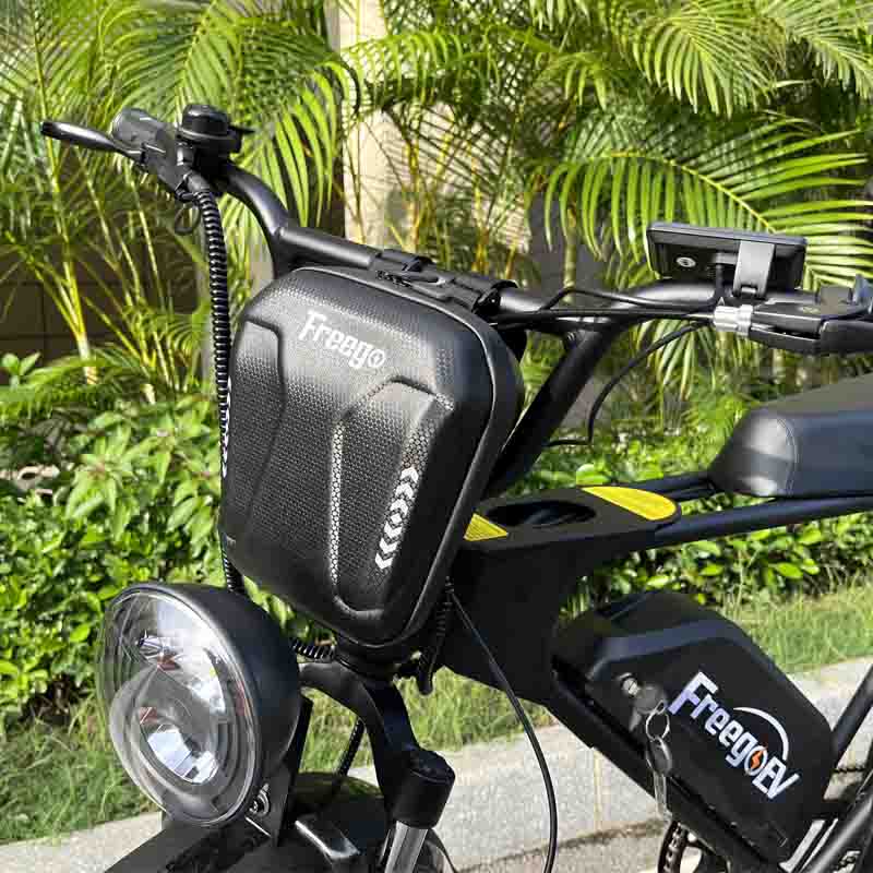Freego Ridemate Bag on the ebike - zoomed view